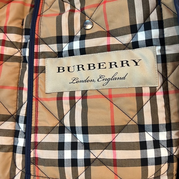 Burberry Men’s Diamond Quilted Thermoregulated Blazer - Picture 7 of 8